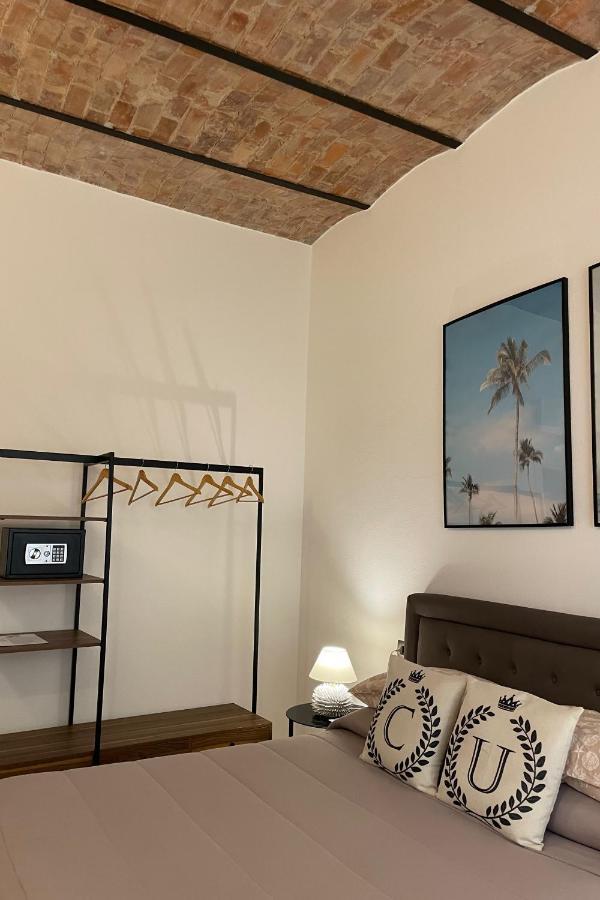 Corso Umberto Rooms 奧爾比亞 外观 照片